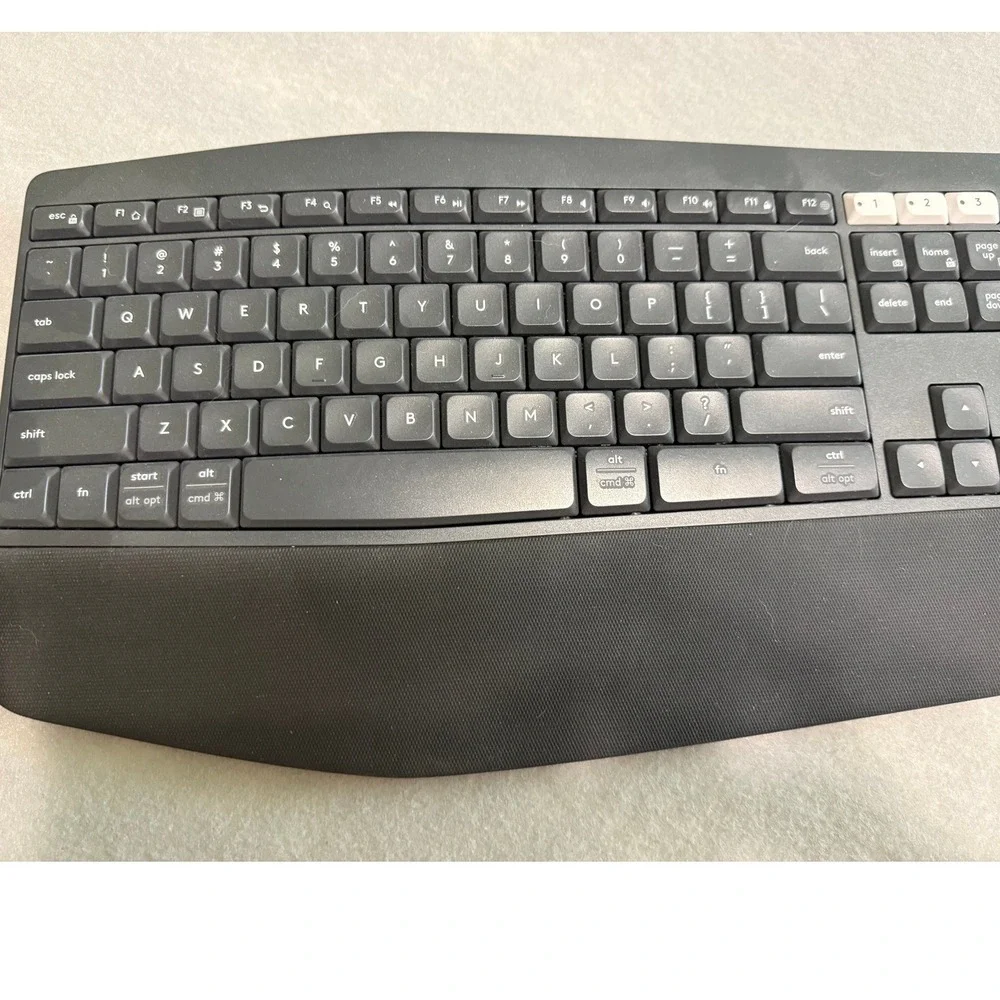 Logitech MK850 Performance Wireless Keyboard Mouse Combo Black Excellent K850